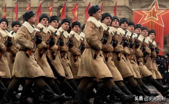 二战时期，苏联的伤亡最惨重，斯大林这样解决军队数量的问题
