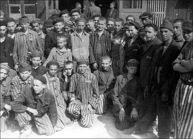 希特勒歧视有色人种，大规模屠杀犹太人，那当时在德国的华人呢？
