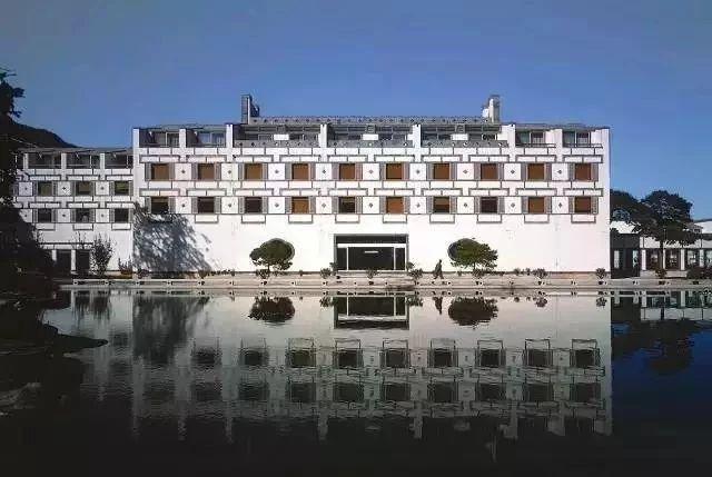 建筑永恒，大师不朽：著名华裔建筑大师贝聿铭的百年设计人生