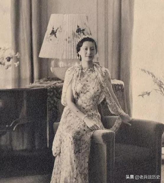 还原越南末代皇后年轻时的样子，有着绝世容颜，但命运凄惨